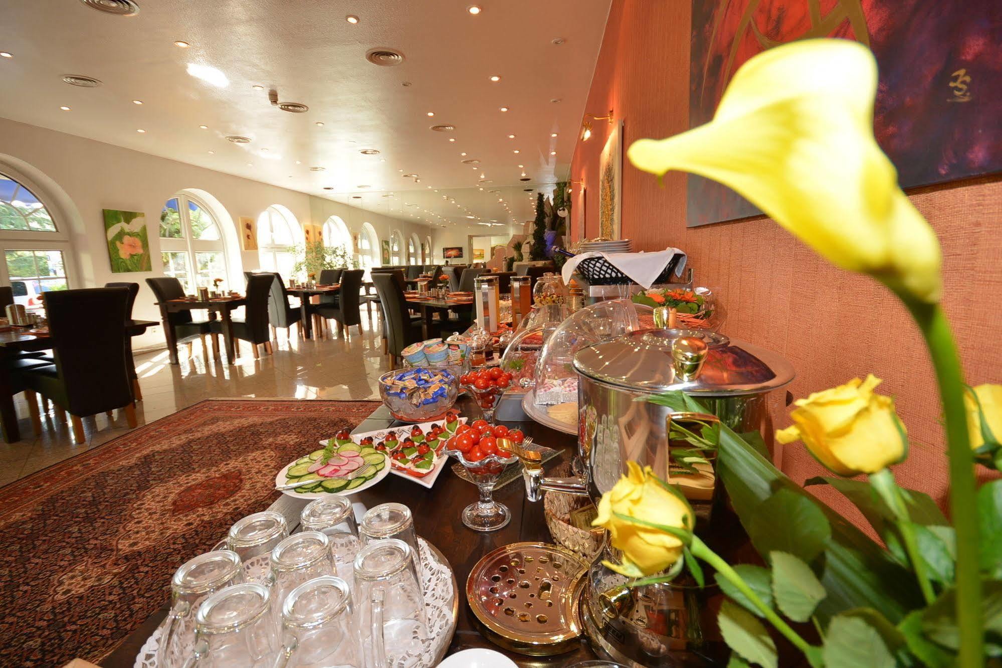 Alpha Hotel Garni 디에첸바흐 외부 사진